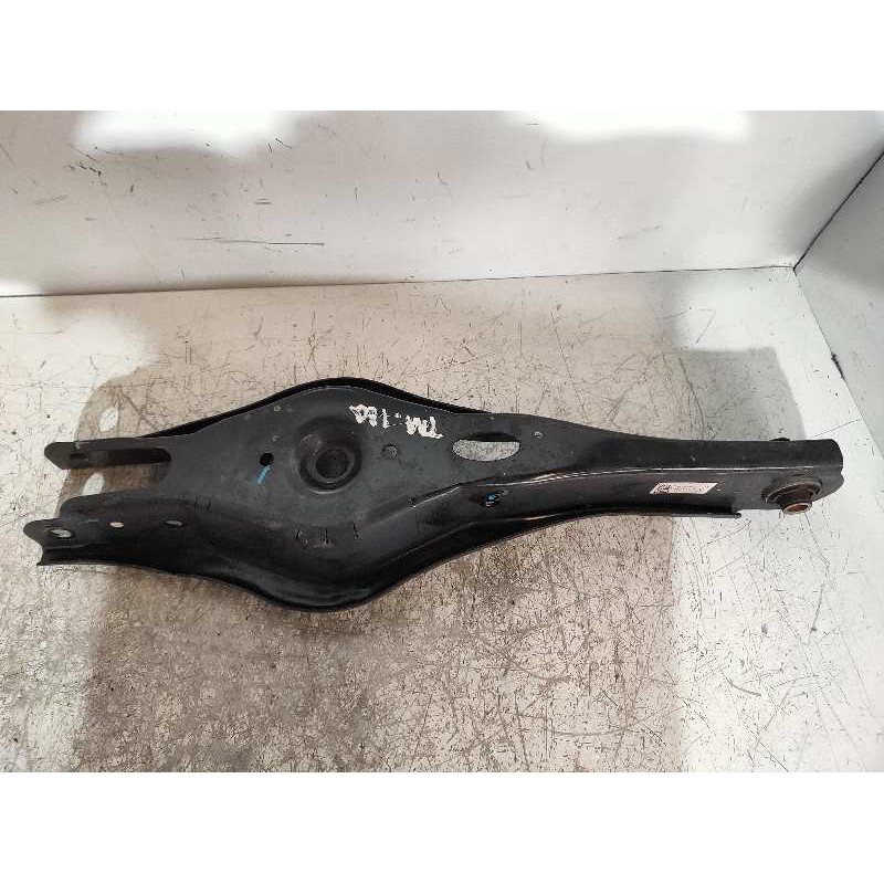 Recambio de brazo suspension inferior trasero izquierdo para hyundai i30 (pd) style referencia OEM IAM 55210G4AA0  