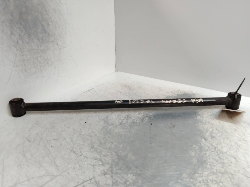 Recambio de tirante trasero derecho para kia cerato 2.0 turbodiesel cat referencia OEM IAM   