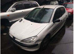 peugeot 206 berlina del año 2002