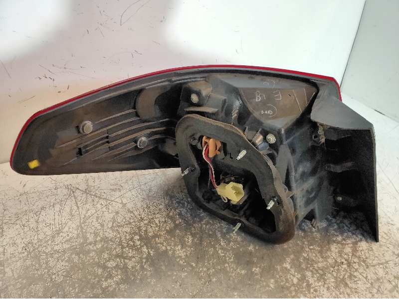 Recambio de piloto trasero derecho para subaru legacy lim. b14 limited referencia OEM IAM   84912AJ110