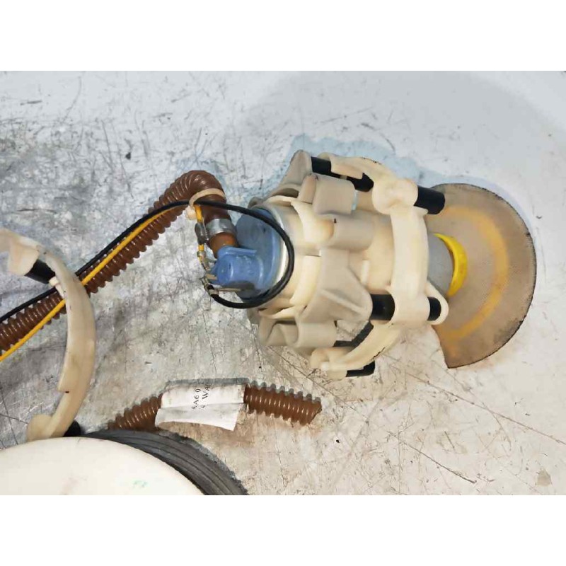 Recambio de bomba combustible para audi a6 berlina (4b2) 2.7 v6 30v biturbo referencia OEM IAM 4B0906087P VDO AFORADOR 