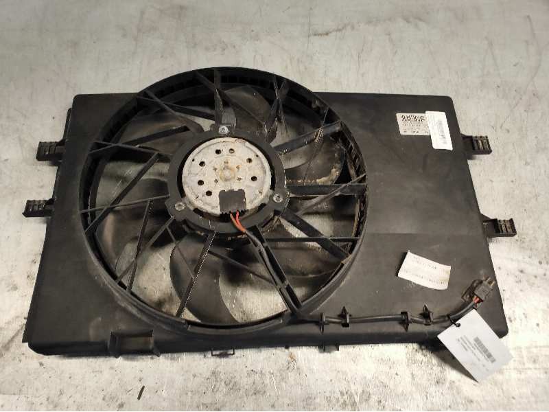 Recambio de electroventilador para mercedes clase a (w168) 1.9 cat referencia OEM IAM 1685000593 130303883 
