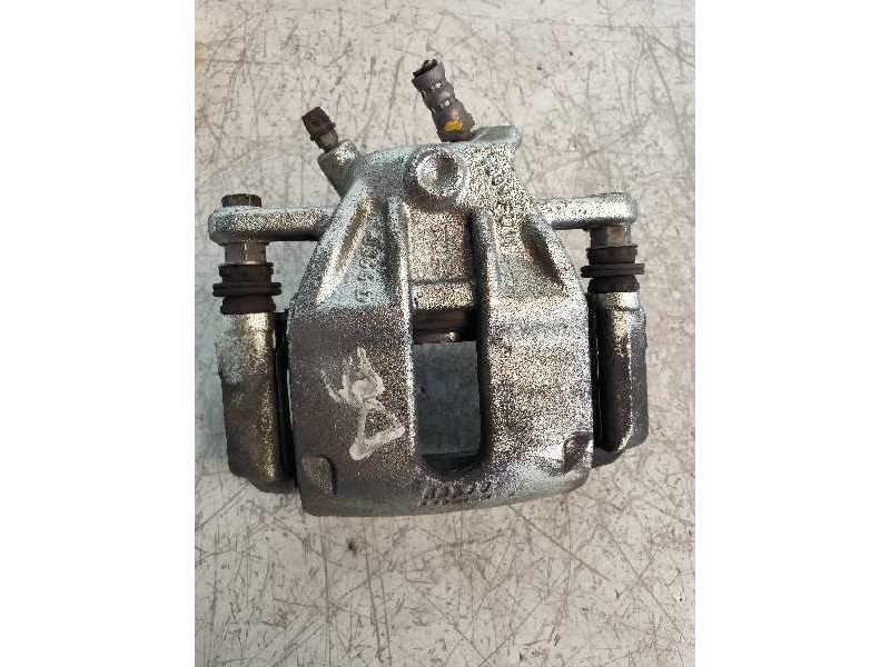 Recambio de pinza freno delantera derecha para renault clio iv 0.9 referencia OEM IAM 8864D  