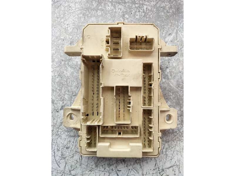 Recambio de caja reles / fusibles para kia pro_cee´d ex referencia OEM IAM 919501H5101008A30002  