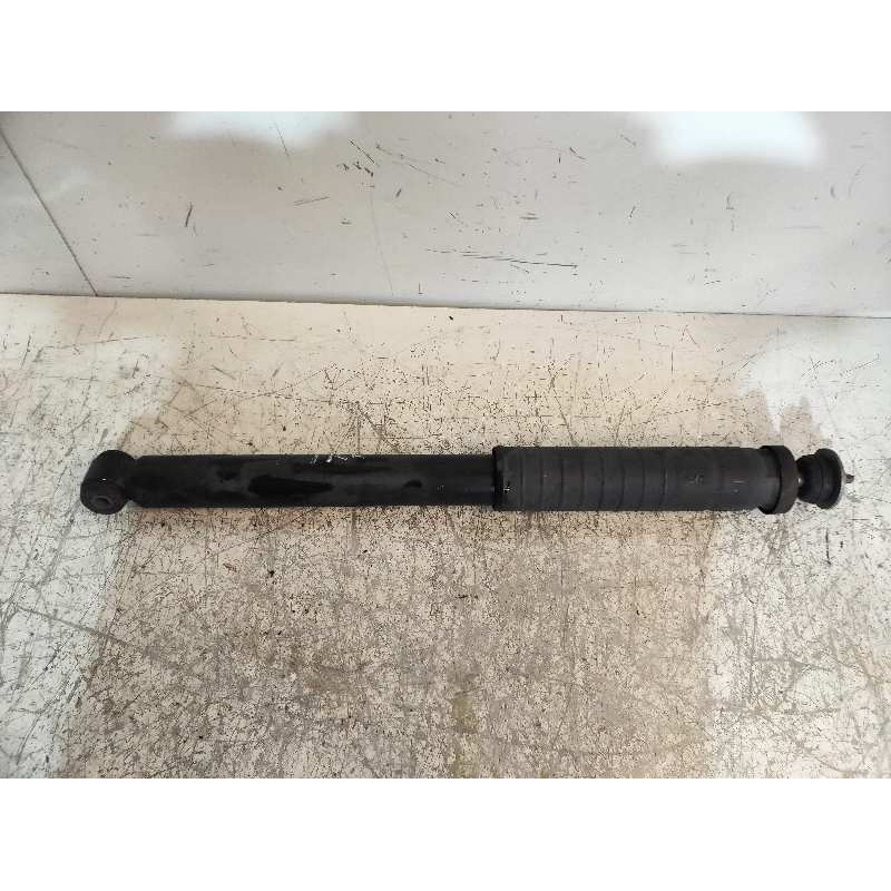 Recambio de amortiguador trasero izquierdo para mercedes clase b (w245) 200 (245.233) referencia OEM IAM A1693260700  