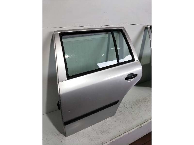 Recambio de puerta trasera izquierda para skoda octavia combi (1u5) 1.9 tdi slx (81kw) referencia OEM IAM   