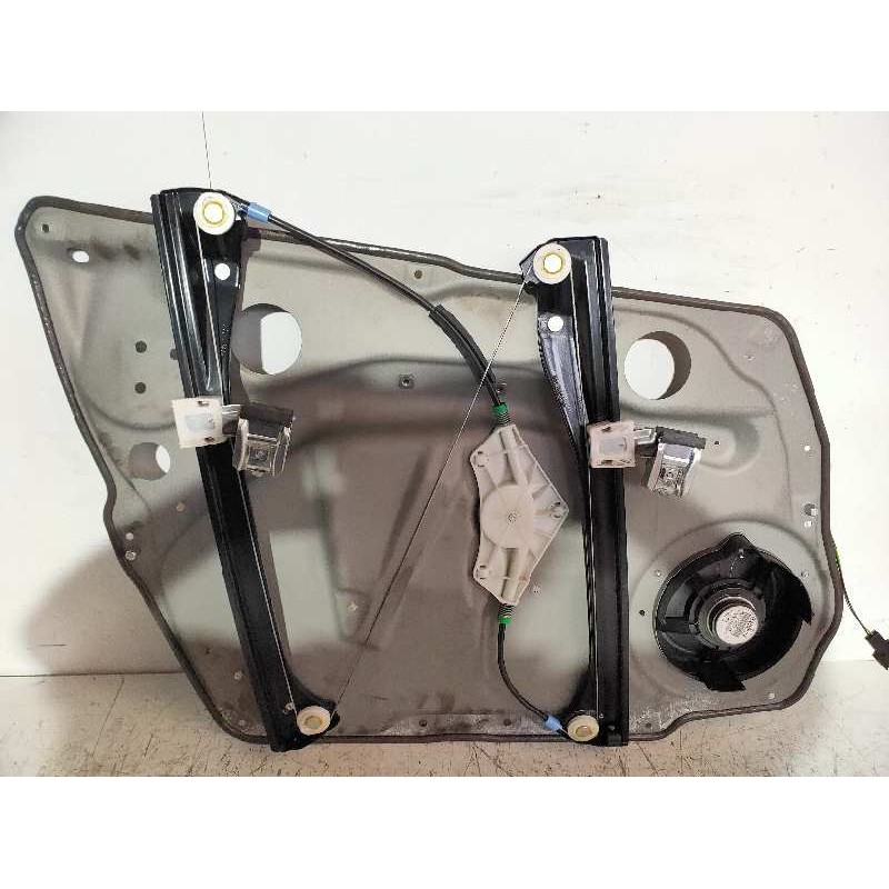 Recambio de elevalunas delantero derecho para mercedes clase b (w245) 200 (245.233) referencia OEM IAM A1697203079  