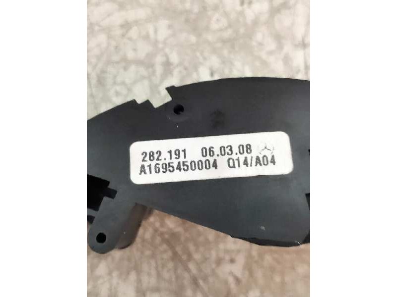 Recambio de mando multifuncion para mercedes clase b (w245) 200 (245.233) referencia OEM IAM A1695450004  