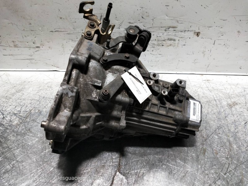 Recambio de caja cambios para hyundai lantra familiar (rd) 1.9 diesel cat referencia OEM IAM JY2073 725211 
