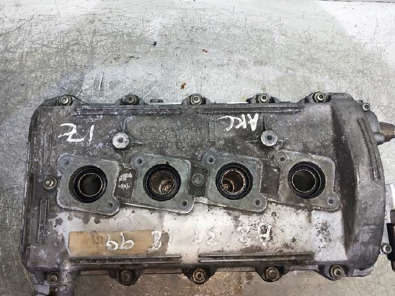 Recambio de culata para audi a8 (d2) 3.7 quattro referencia OEM IAM AKC 077103373AN IZQUIERDA