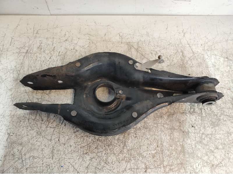 Recambio de brazo suspension inferior trasero izquierdo para bmw serie 1 lim. (f20) 118d referencia OEM IAM 10353212  