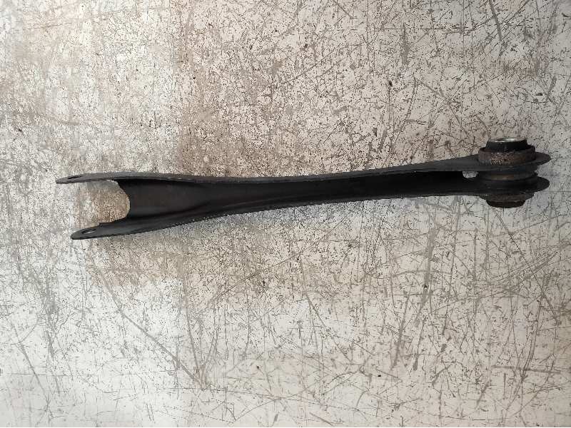 Recambio de tirante trasero izquierdo para bmw serie 1 lim. (f20) 118d referencia OEM IAM 679252503  