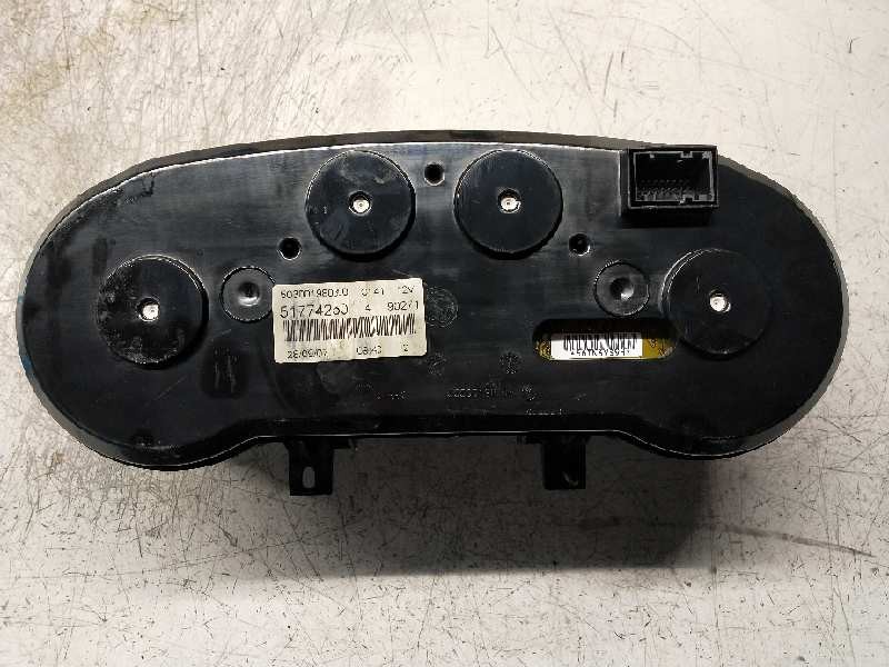 Recambio de cuadro instrumentos para fiat bravo (198) 1.9 16v dynamic multijet referencia OEM IAM 503001980300 51774250490271 