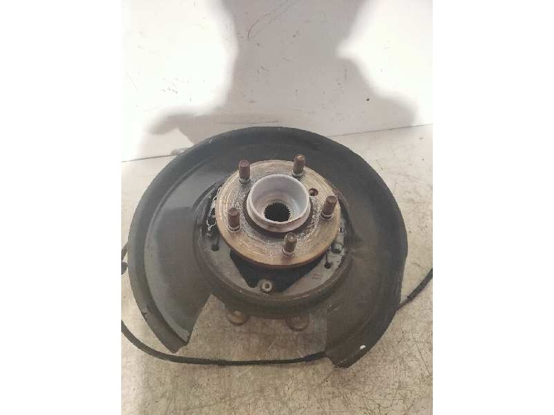 Recambio de mangueta trasera derecha para land rover range rover (lm) v8 td vogue referencia OEM IAM   