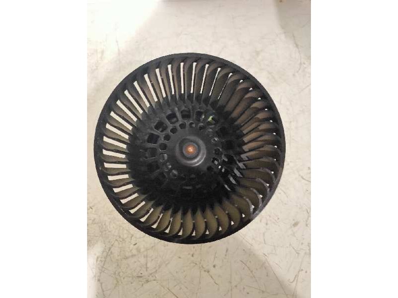 Recambio de motor calefaccion para peugeot 208 style referencia OEM IAM T1013140A  