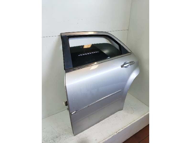 Recambio de puerta trasera izquierda para chrysler 300 c 3.5 referencia OEM IAM   