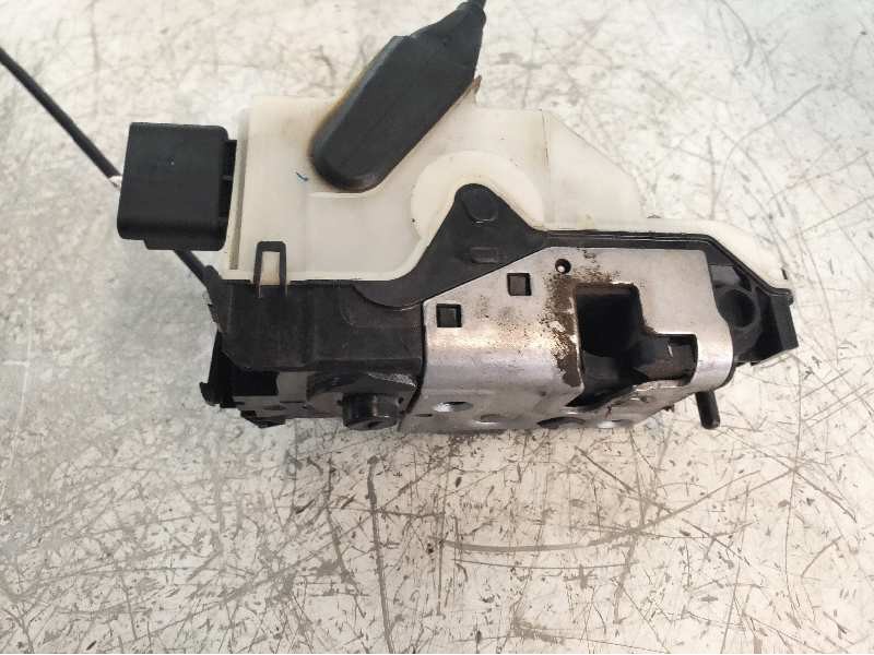 Recambio de motor cierre centralizado delantero derecho para peugeot 208 style referencia OEM IAM 9812900780 5P 