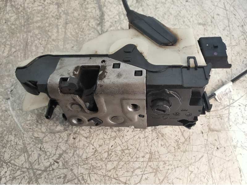 Recambio de motor cierre centralizado delantero izquierdo para peugeot 208 style referencia OEM IAM 9812900880 5P 