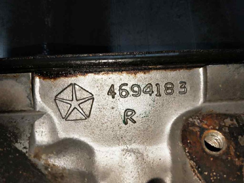 Recambio de culata para chrysler voyager (gs) 3.3 cat referencia OEM IAM 7T33PC 4694183 DERECHA
