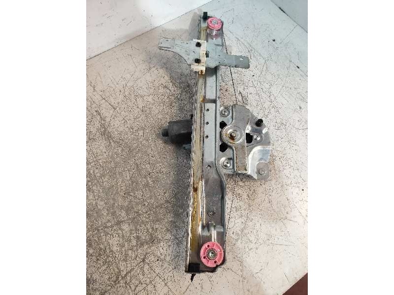 Recambio de elevalunas delantero derecho para peugeot 208 style referencia OEM IAM 9673154380 37223000 9674254380 0130822702