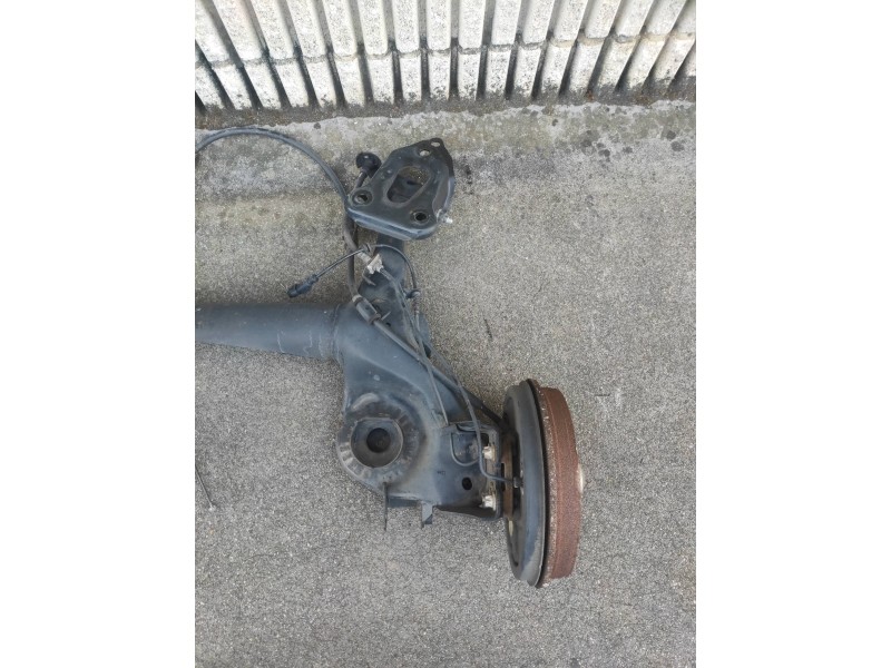 Recambio de puente trasero para fiat punto (evo) (199) dynamic referencia OEM IAM   TAMBOR / ABS