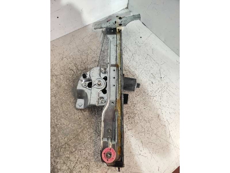 Recambio de elevalunas delantero izquierdo para peugeot 208 style referencia OEM IAM 9806066180 5P 37282000 9806081880 013082296