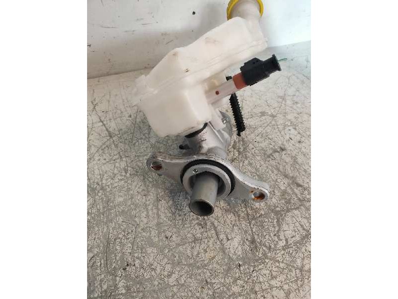 Recambio de bomba freno para peugeot 208 style referencia OEM IAM 4780  