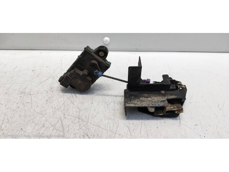 Recambio de motor cierre centralizado delantero izquierdo para hyundai coupe (j2) 1.6 fx coupe referencia OEM IAM   