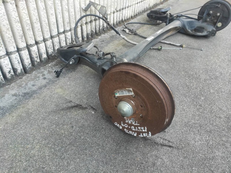 Recambio de puente trasero para fiat punto (evo) (199) dynamic referencia OEM IAM   TAMBOR / ABS