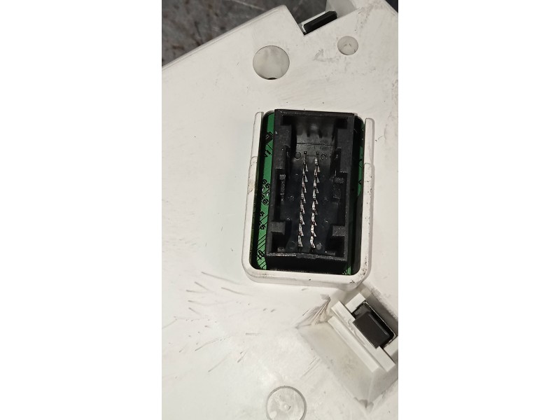 Recambio de cuadro instrumentos para citroen c5 berlina exclusive referencia OEM IAM 9665368980  