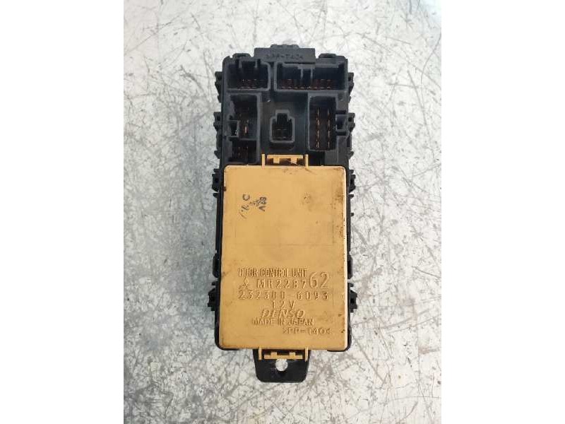 Recambio de caja reles / fusibles para mitsubishi lancer berlina (c60a/c70a) 1.6 referencia OEM IAM 2323006093  