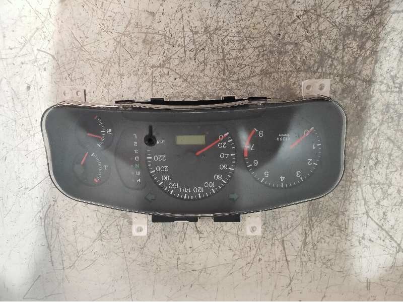 Recambio de cuadro instrumentos para mitsubishi lancer berlina (c60a/c70a) 1.6 referencia OEM IAM 238370  