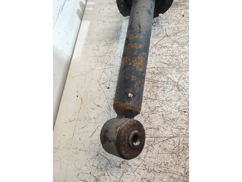 Recambio de amortiguador trasero derecho para mitsubishi lancer berlina (c60a/c70a) 1.6 referencia OEM IAM   