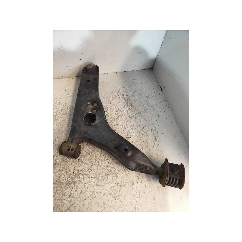 Recambio de brazo suspension inferior delantero izquierdo para mitsubishi lancer berlina (c60a/c70a) 1.6 referencia OEM IAM   