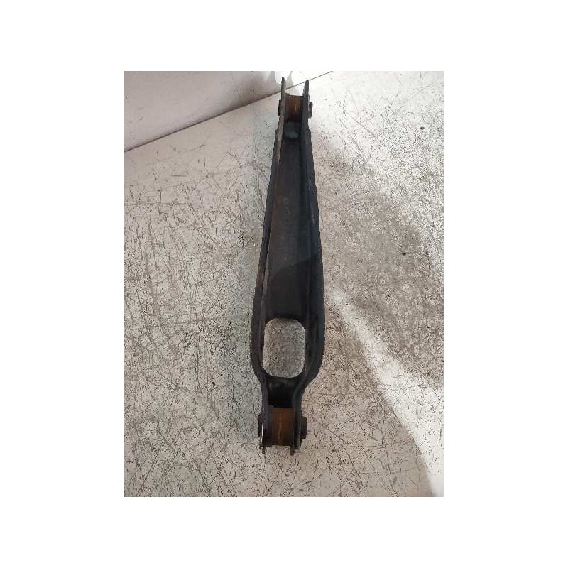 Recambio de brazo suspension inferior trasero izquierdo para mitsubishi lancer berlina (c60a/c70a) 1.6 referencia OEM IAM   