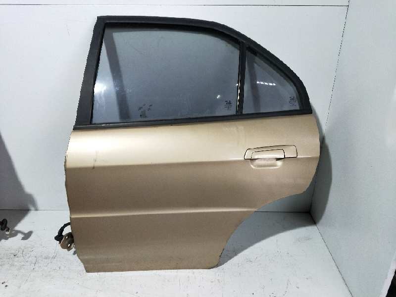 Recambio de puerta trasera izquierda para mitsubishi lancer berlina (c60a/c70a) 1.6 referencia OEM IAM   