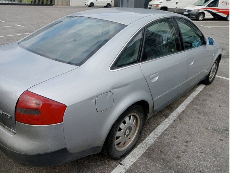 audi a6 berlina (4b2) del año 1998