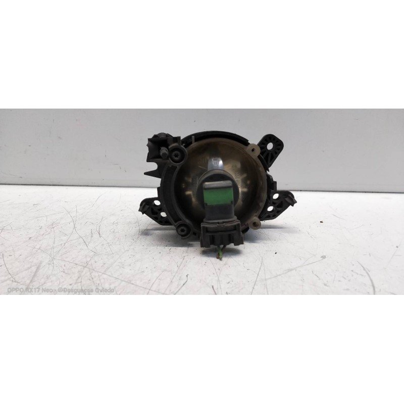 Recambio de faro antiniebla derecho para mercedes clase b (w245) 150 (245.231) referencia OEM IAM A2518200856 030507600201 
