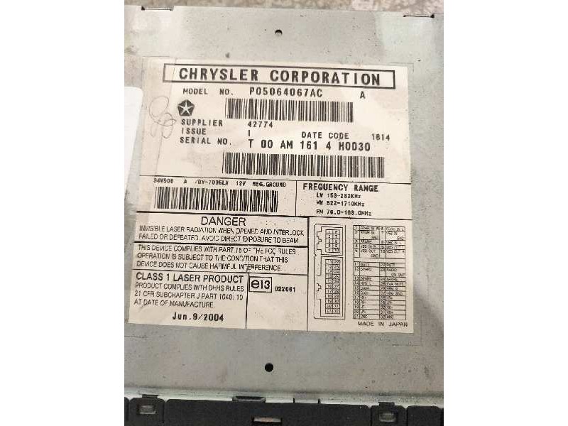 Recambio de sistema audio / radio cd para chrysler 300 c 3.5 referencia OEM IAM P05064067AC  