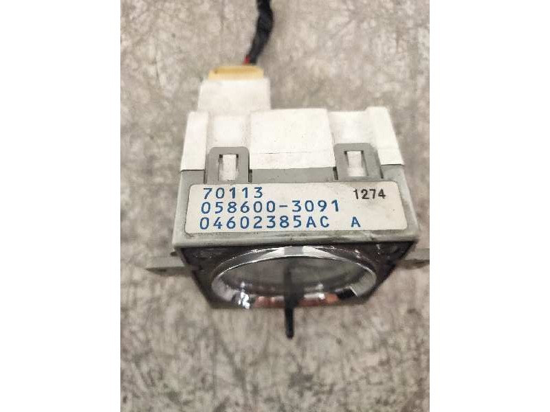 Recambio de cuadro relojes para chrysler 300 c 3.5 referencia OEM IAM 04602385ACA 70113 0586003091