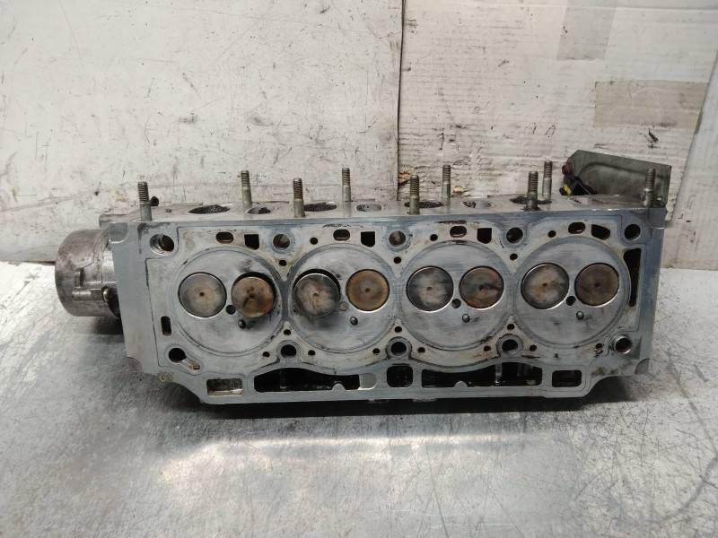 Recambio de culata para renault megane ii classic berlina confort authentique referencia OEM IAM F9Q  