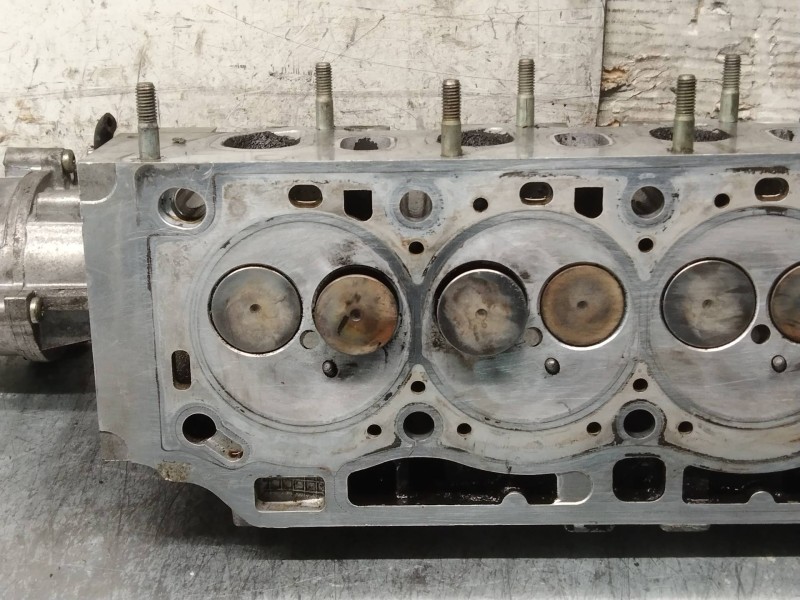 Recambio de culata para renault megane ii classic berlina confort authentique referencia OEM IAM F9Q  