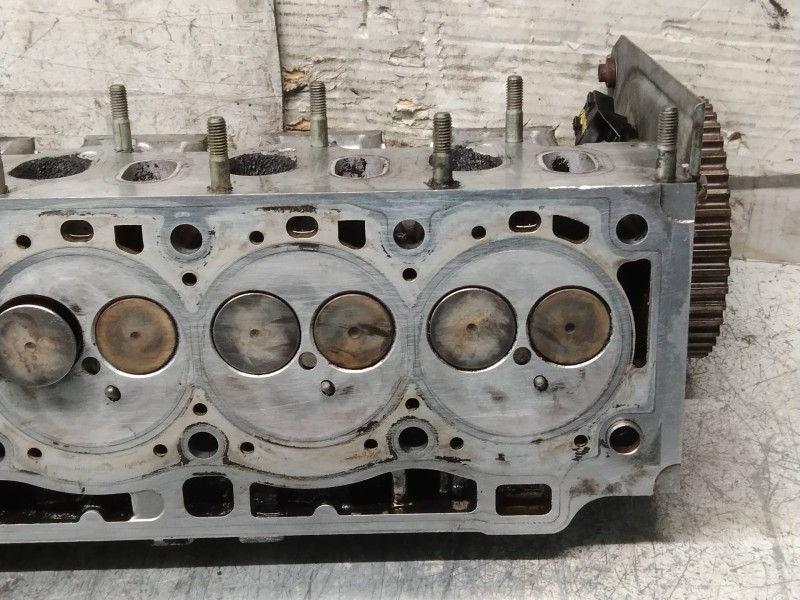 Recambio de culata para renault megane ii classic berlina confort authentique referencia OEM IAM F9Q  