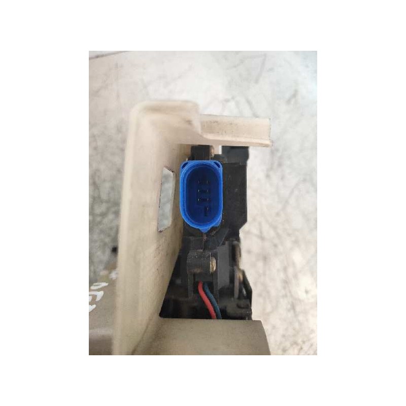 Recambio de motor cierre centralizado trasero derecho para porsche cayenne (typ 9pa) básico referencia OEM IAM 7L0839016  