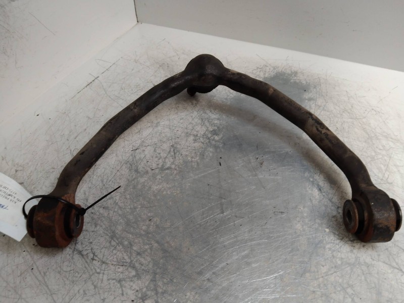 Recambio de brazo suspension superior delantero izquierdo para kia pregio ii (tb) (2004 =>) basis referencia OEM IAM   