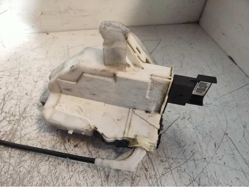 Recambio de motor cierre centralizado delantero derecho para citroen ds3 base referencia OEM IAM 732312  