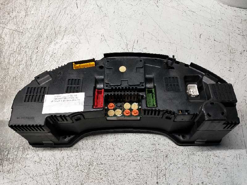 Recambio de cuadro instrumentos para audi a8 (d2) 4.2 quattro referencia OEM IAM 110008639 110008007 4D0919033F