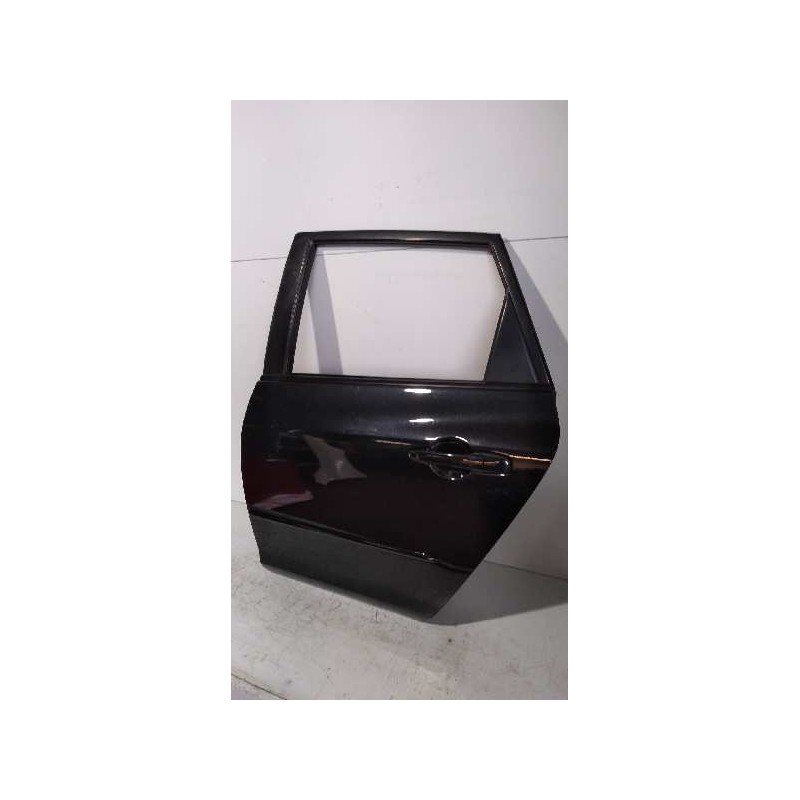 Recambio de puerta trasera izquierda para mazda 3 berlina (bk) 1.6 crdt active+ kendo referencia OEM IAM   5P