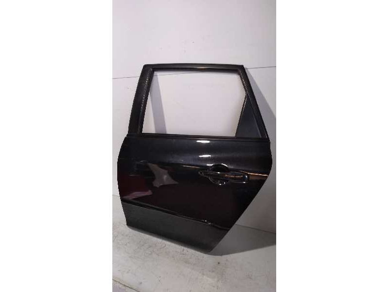 Recambio de puerta trasera izquierda para mazda 3 berlina (bk) 1.6 crdt active+ kendo referencia OEM IAM   5P