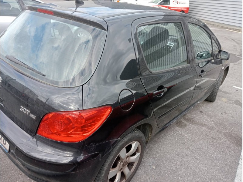 peugeot 307 berlina (s2) del año 2006